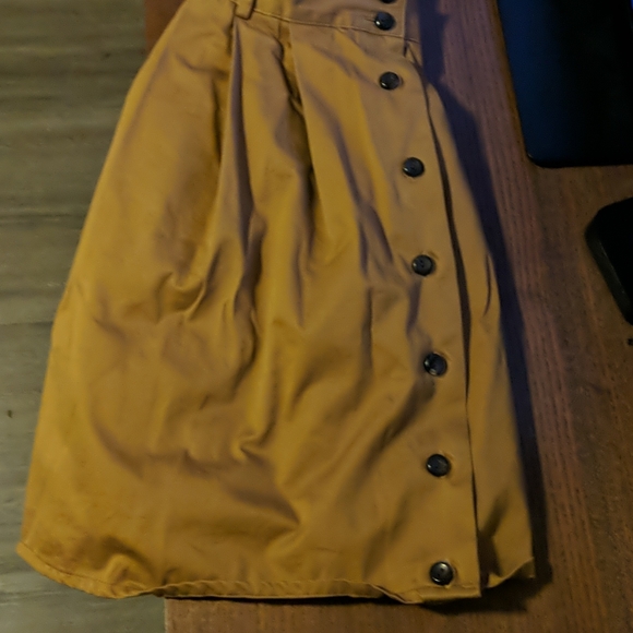 Vintage khaki skirt - Picture 4 of 6